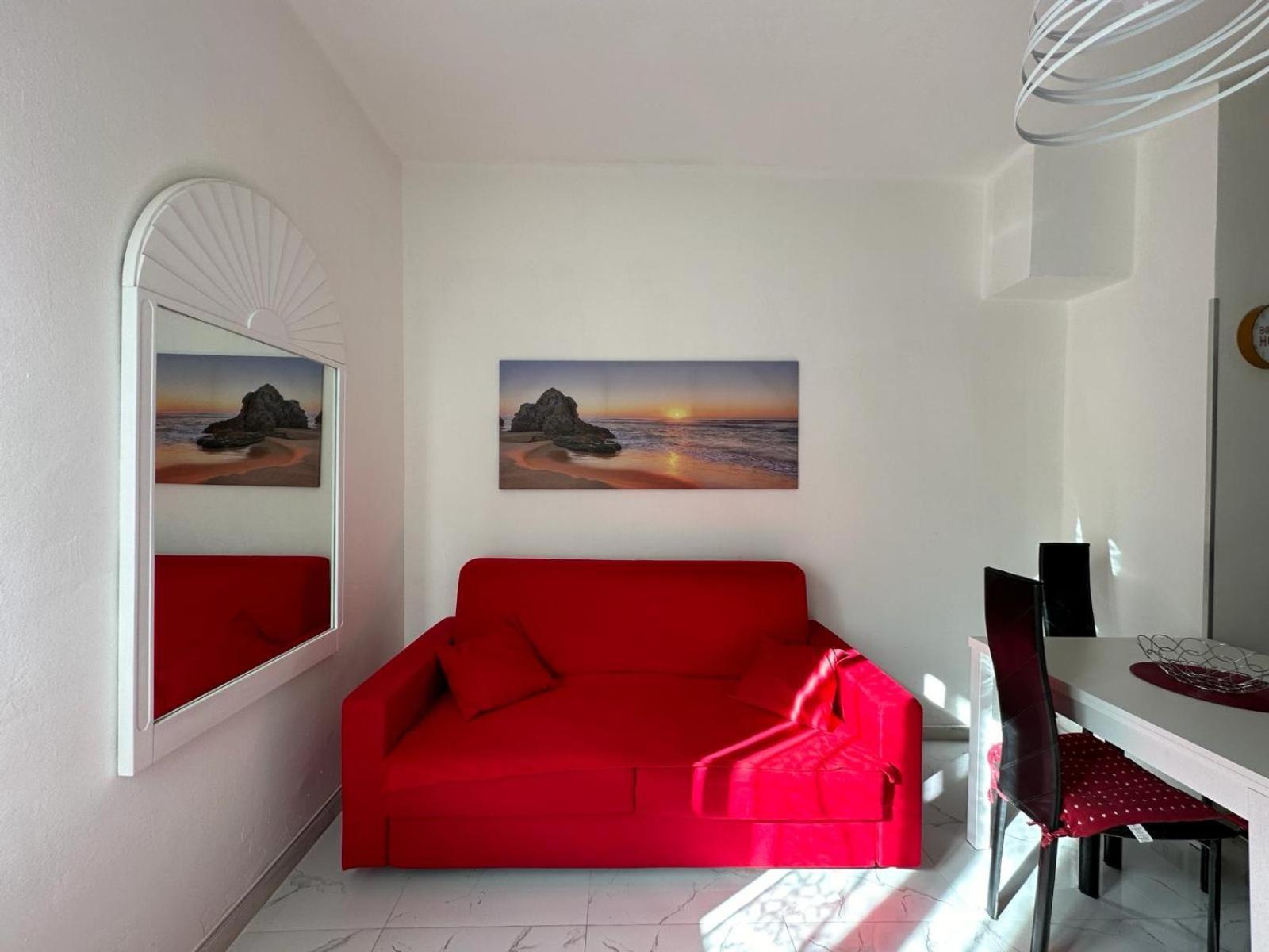 Wh - Dolce Vita - Bilocale - 5 Minuti Dal Centro - Parcheggio Gratuito - Wifi Sanremo Luaran gambar